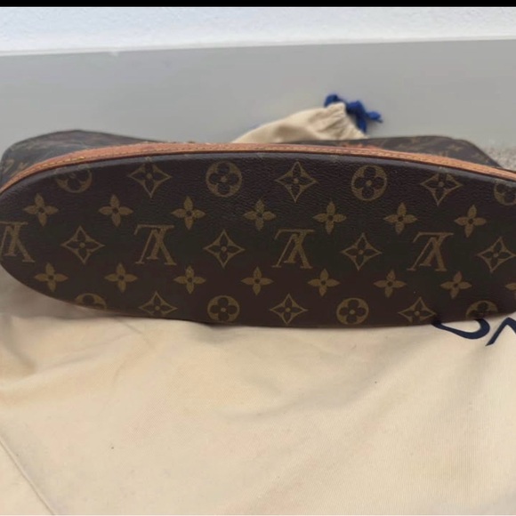 Louis Vuitton Classic Brown Monogram Tote - Picture 3 of 6
